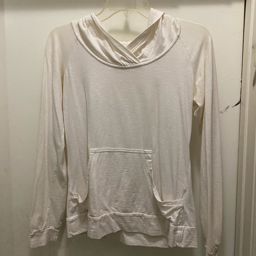 columbia longsleeve + hoodie
